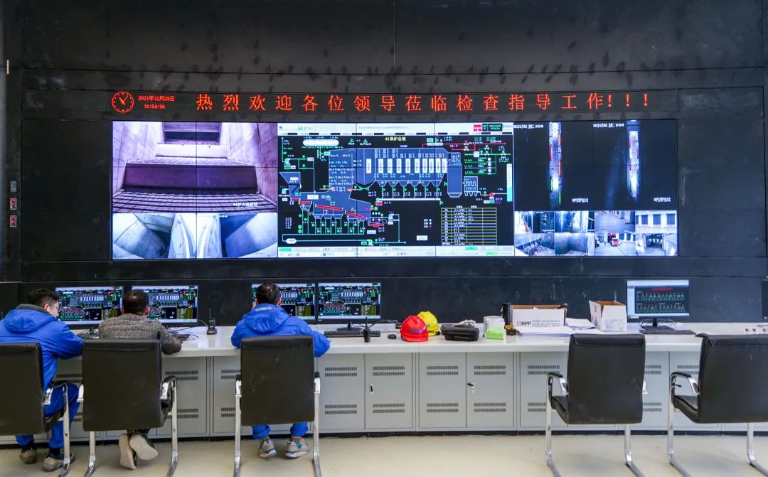 常州金坛区生活垃圾焚烧发电项目顺利点火 (图4) 常州金坛区生活垃圾焚烧发电项目顺利点火 (图4)